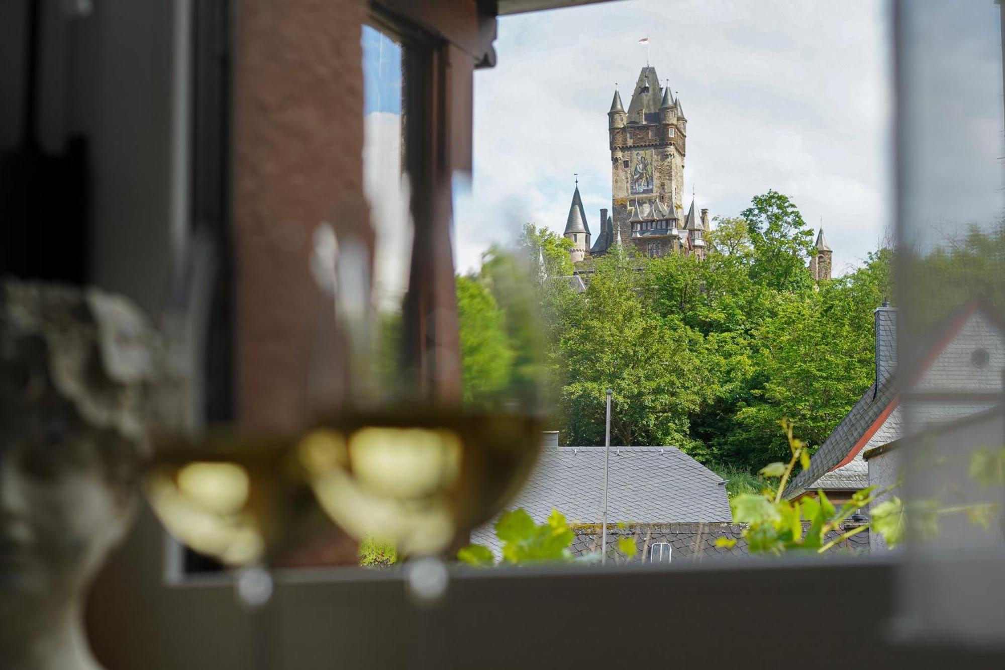 Haus Daniela Oberstadt Cochem Exterior foto