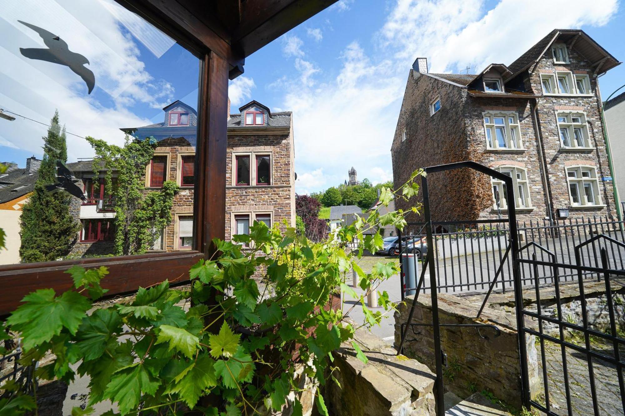 Haus Daniela Oberstadt Cochem Exterior foto